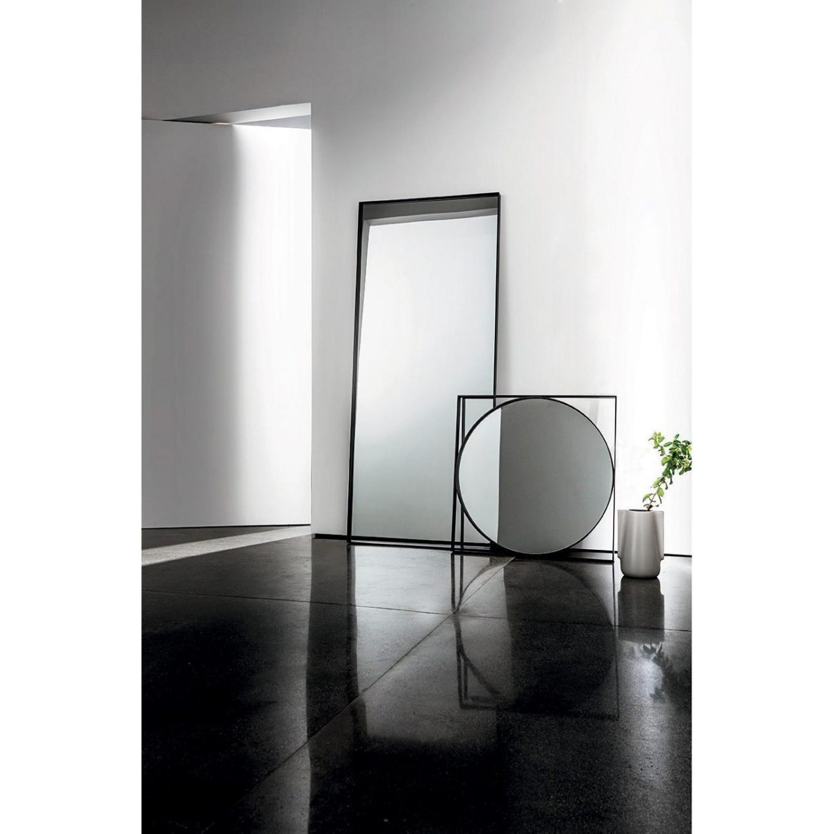 VISUAL GEOMETRIC mirror by SOVET Italia