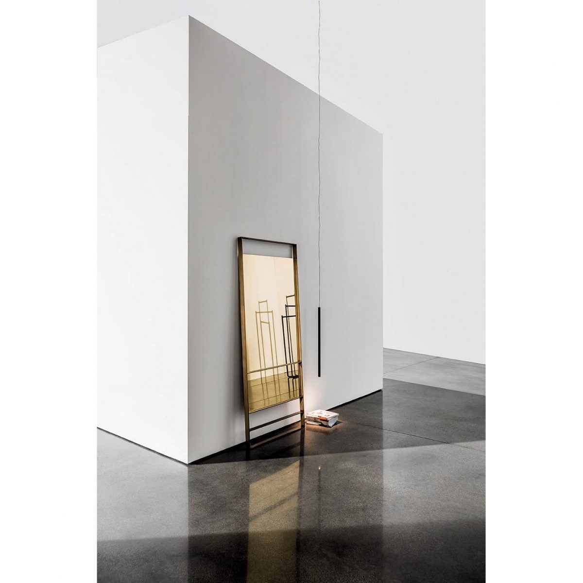 VISUAL LINEAR mirror by SOVET Italia