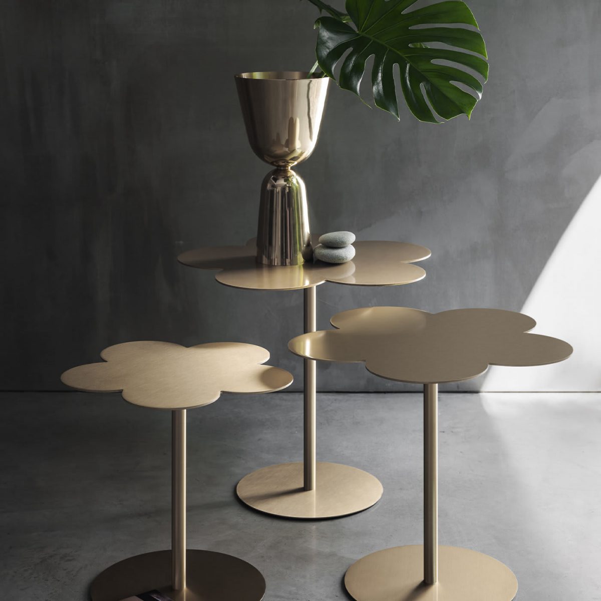 Flowers Small Brass Side Table by GHIDINI1961