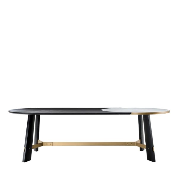 OPERA dining table by Black Tie