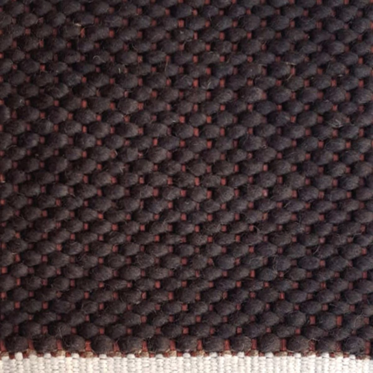 Kleos Anthracite & Rust Rug by Karpeta