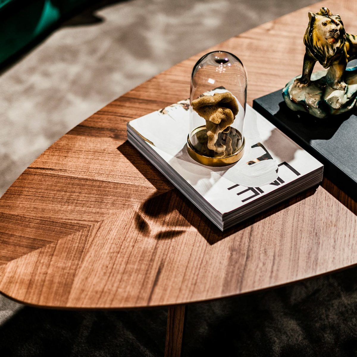 MILTON coffee table by Black Tie