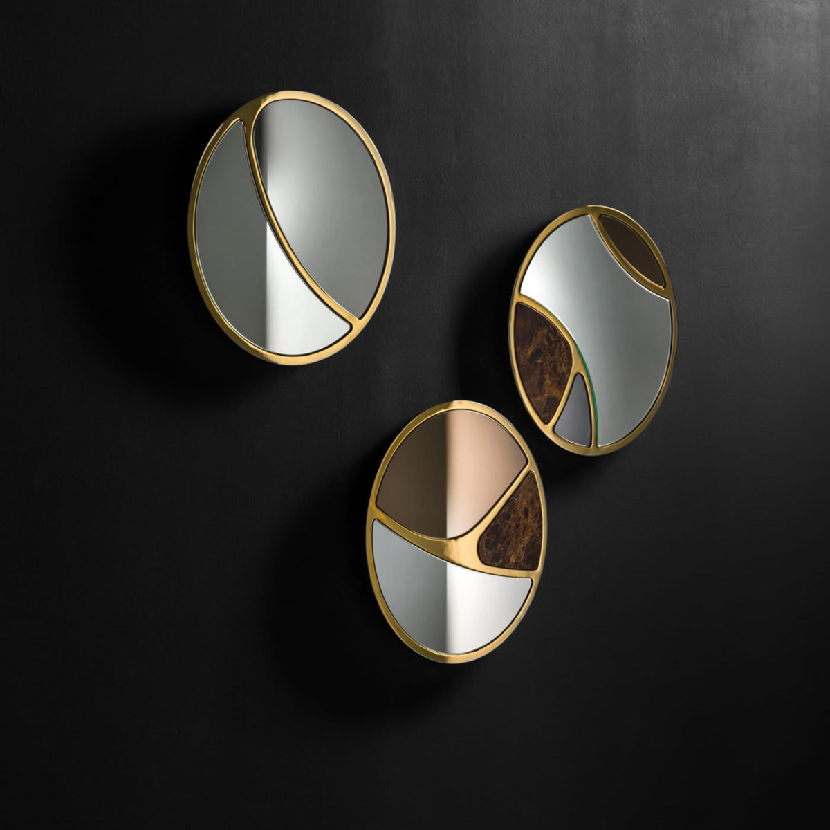 Delta 1-2-3 Mirrors by Claudia Campone and Martina Stancati by Black Tie