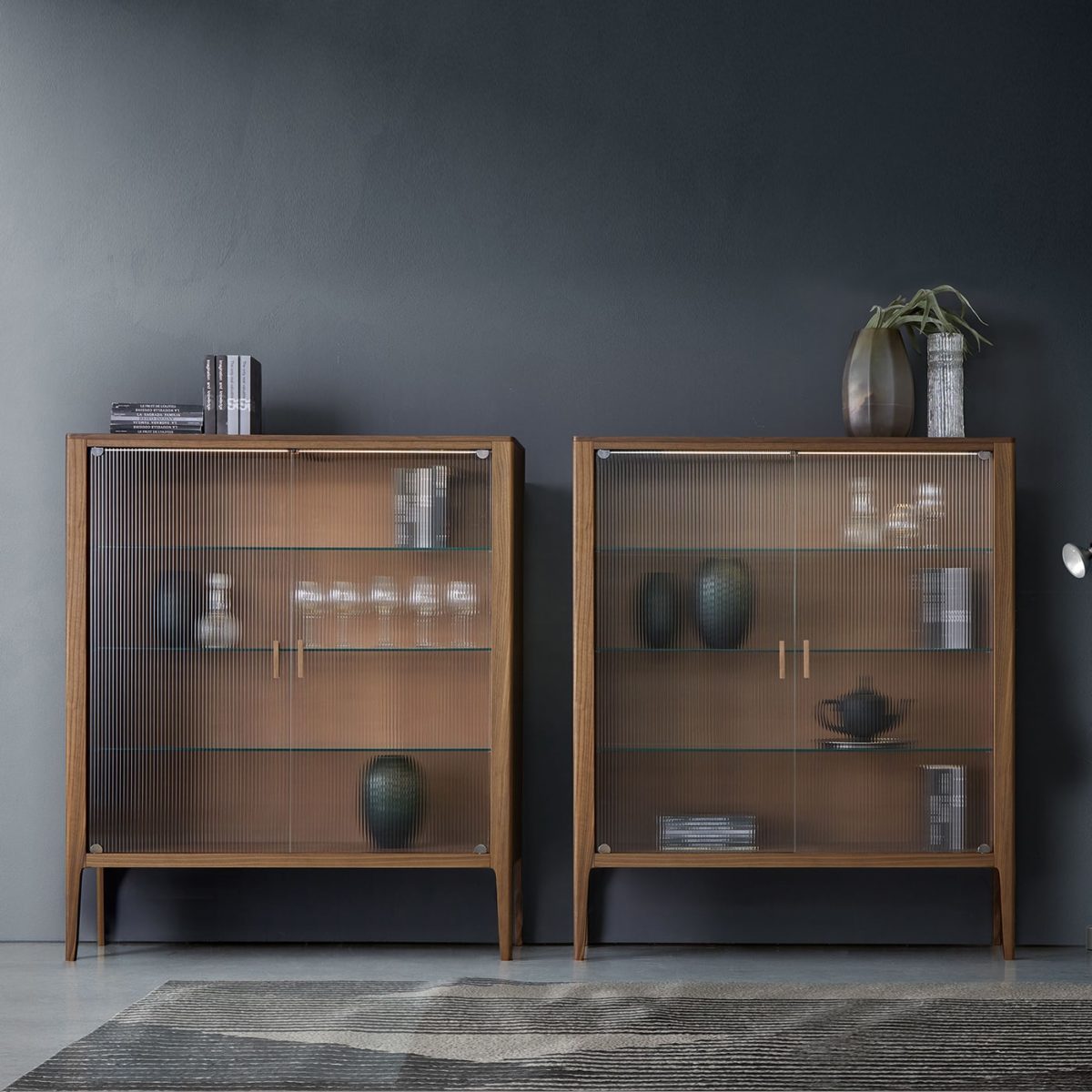 Shanghai Display cabinet by Modo10