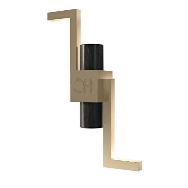 Iconic wall lamp by Carpanese Home