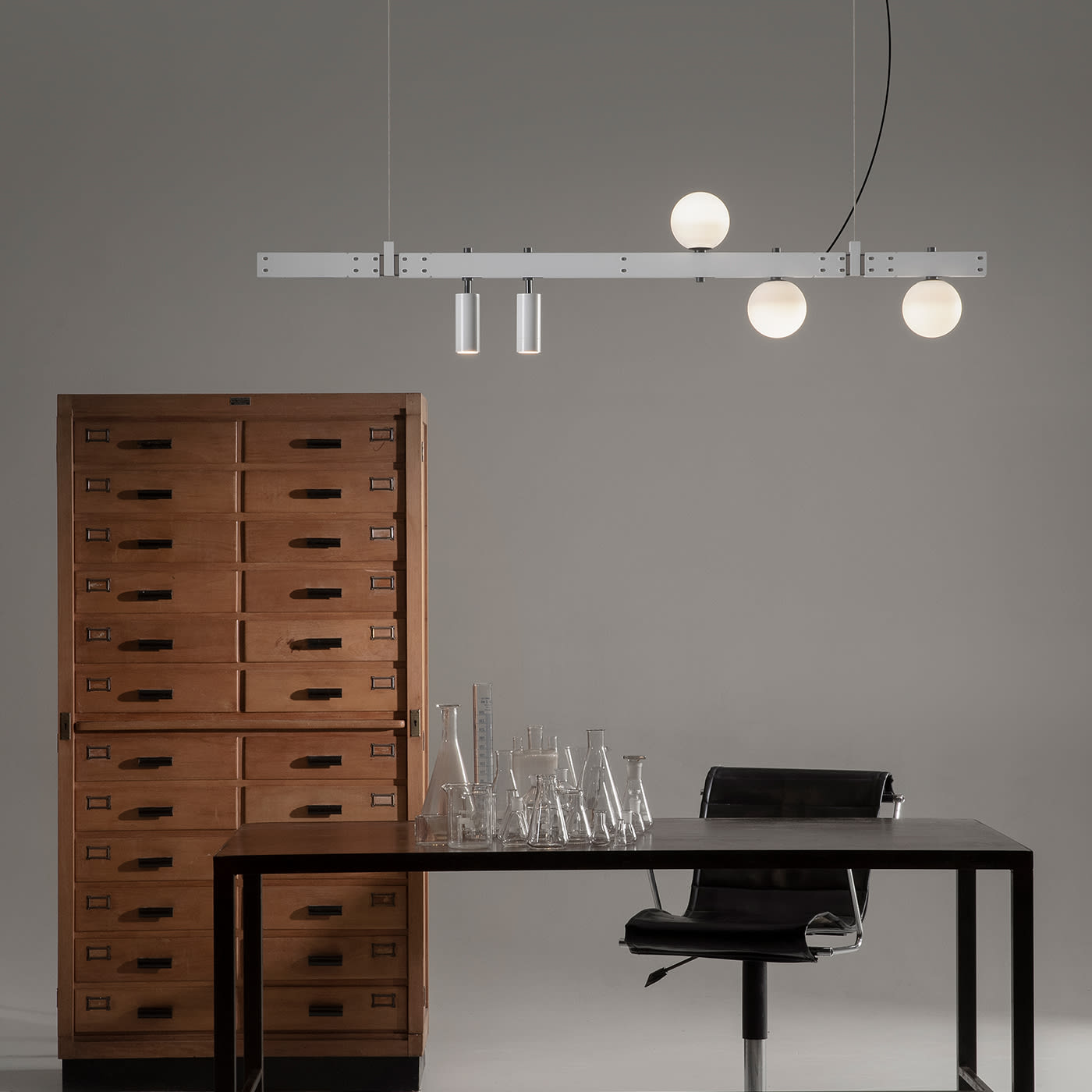 Stant 5-Light White Bar Pendant Lamp by Edmondo Testaguzza