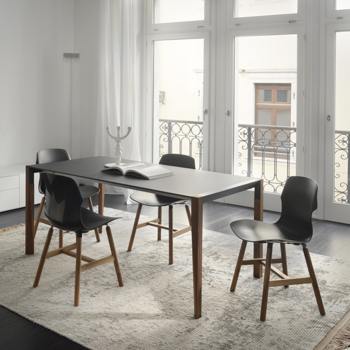 Tango Extendable Table by Casamania & Horm