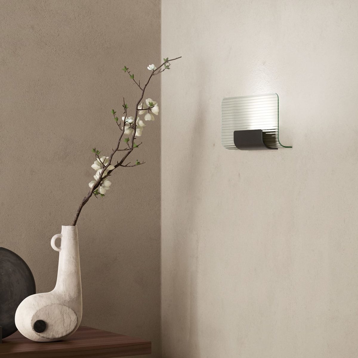 Nami Black Wall Lamp by KDLN