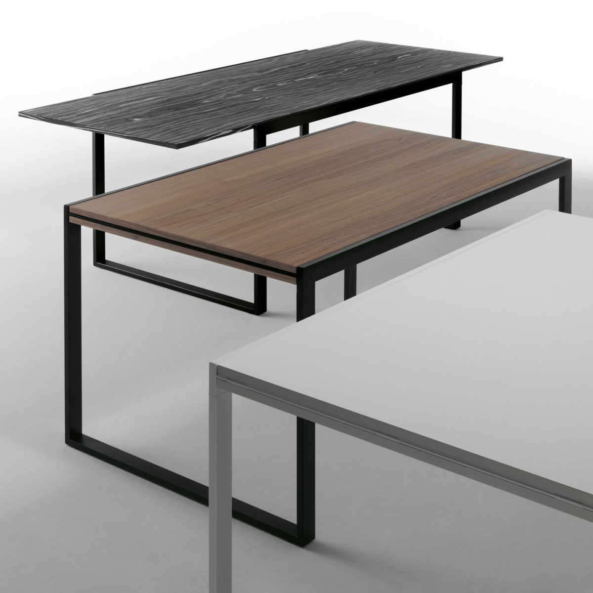 Wow! Plus Table by Casamania & Horm