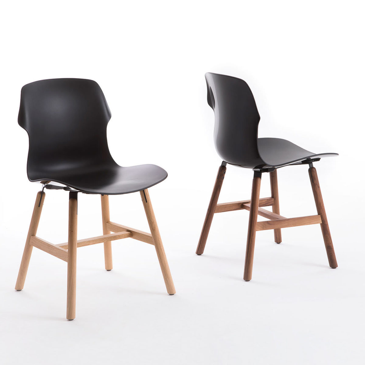 Stereo Set of 2 Black Chairs by Casamania & Horm