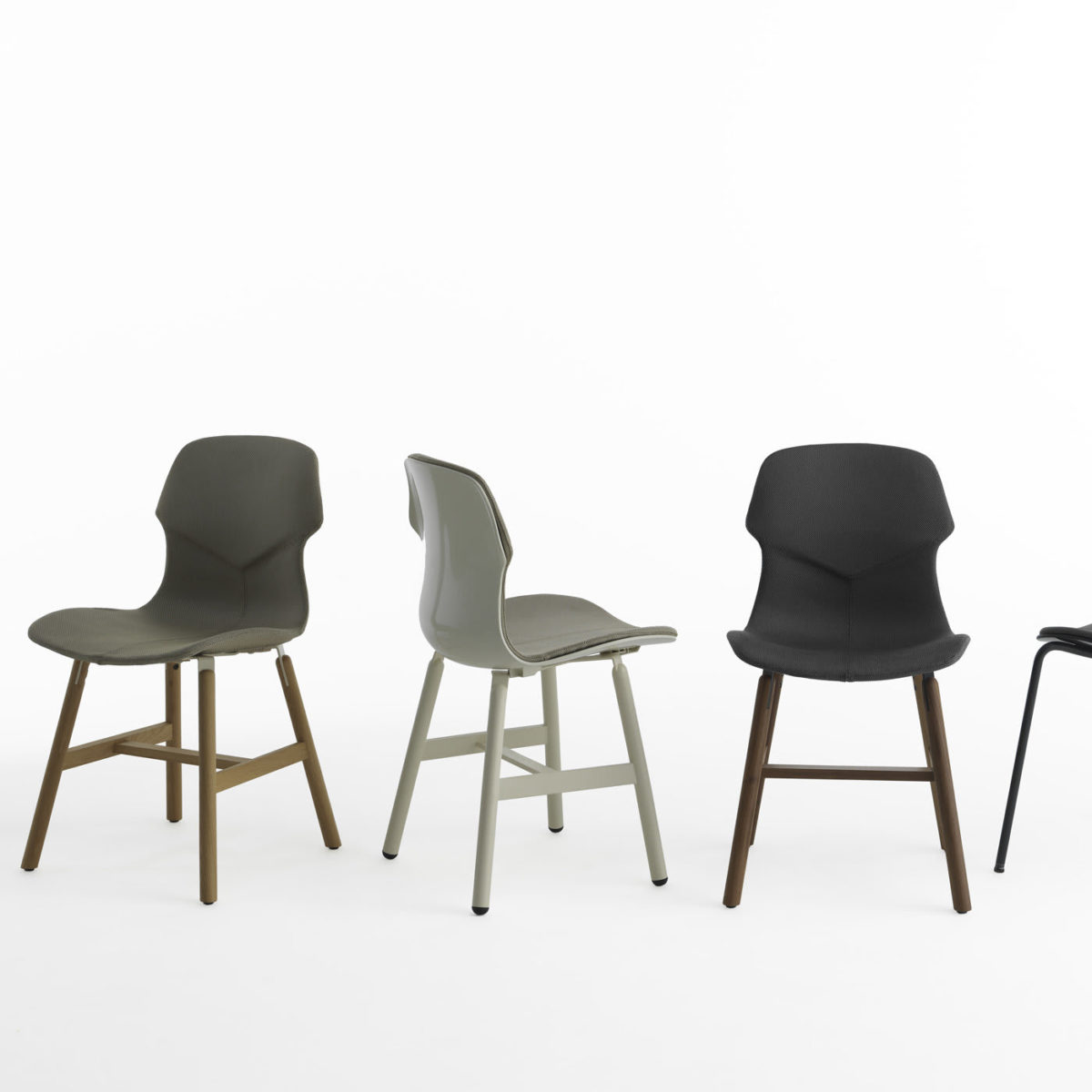 Stereo Set of 2 Gray  Chairs by Casamania & Horm