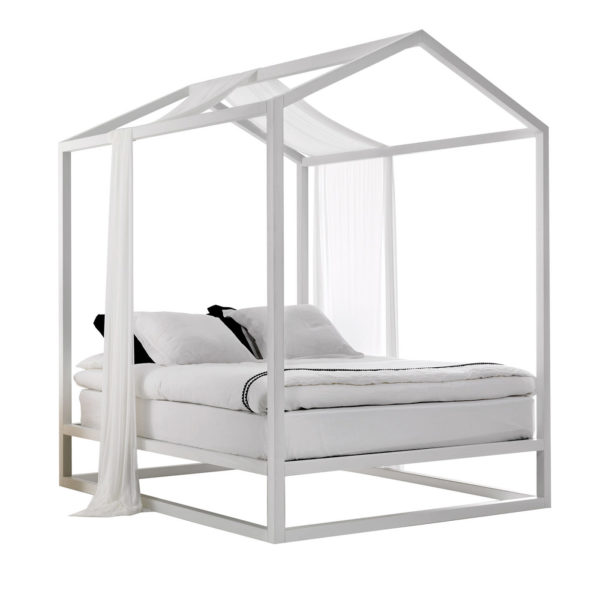 Casetta in Canada Canopy Bed by Mogg