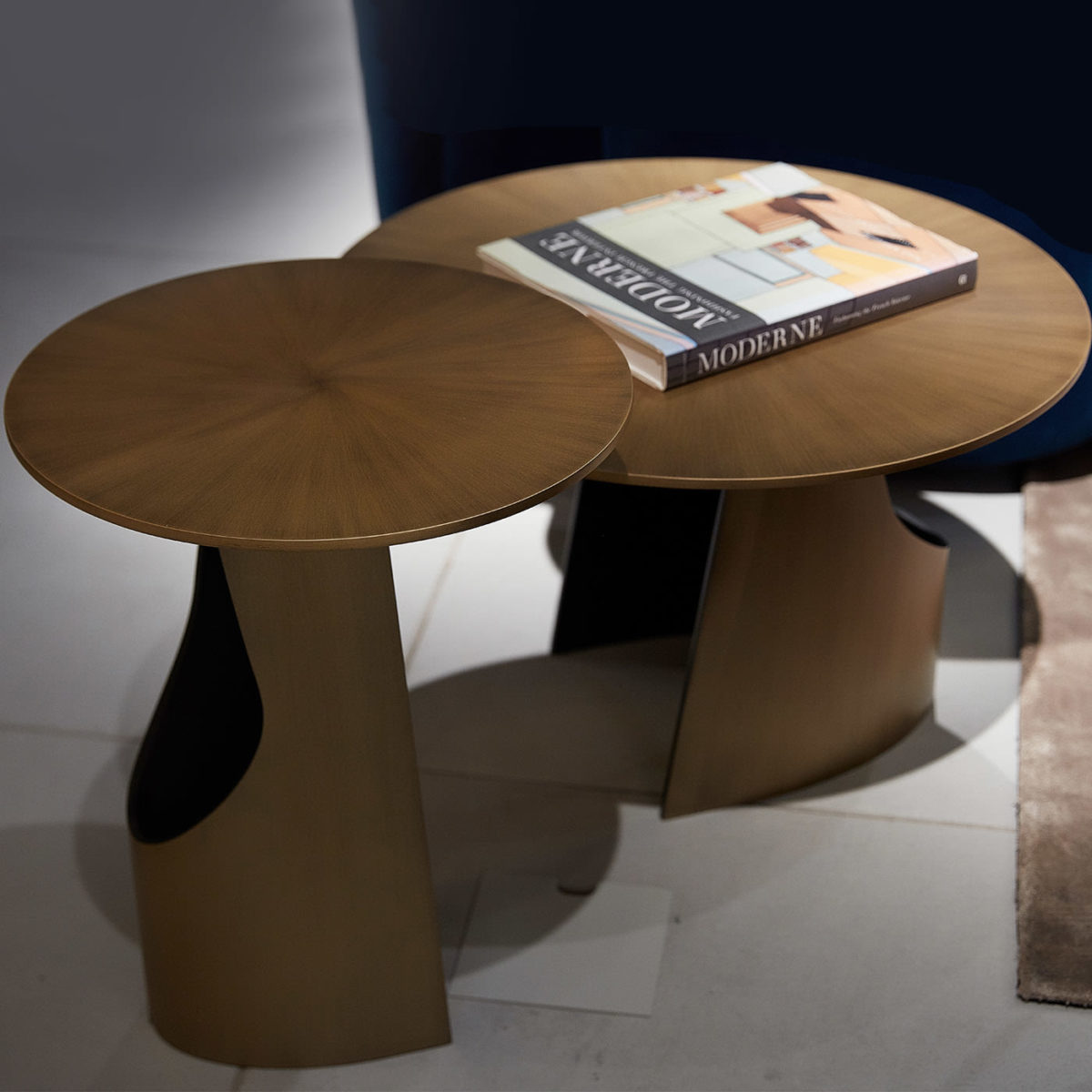 Ellipse 40 Coffee Table by Paollo Castelli