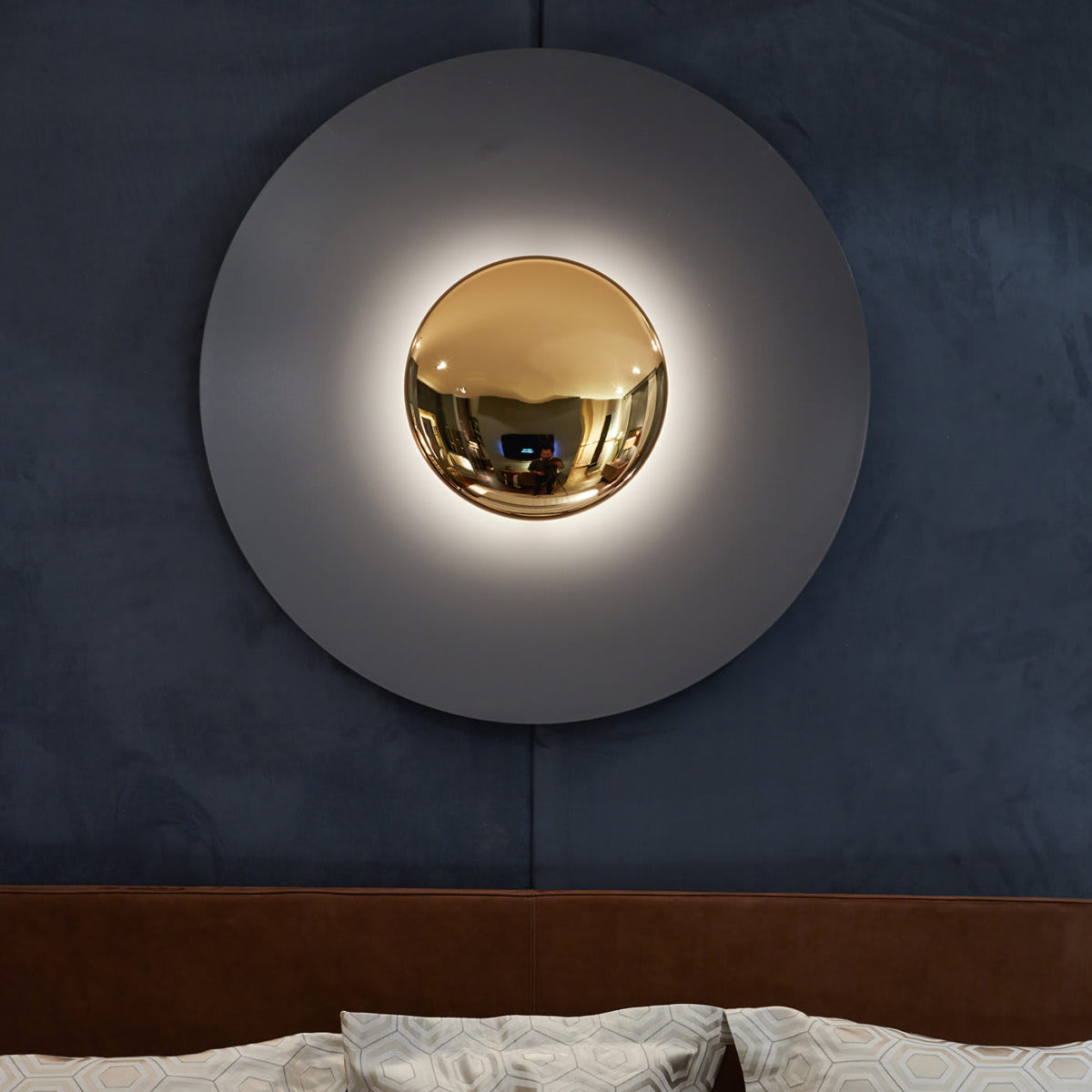 Circle Wall Lamp by Paolo Castelli