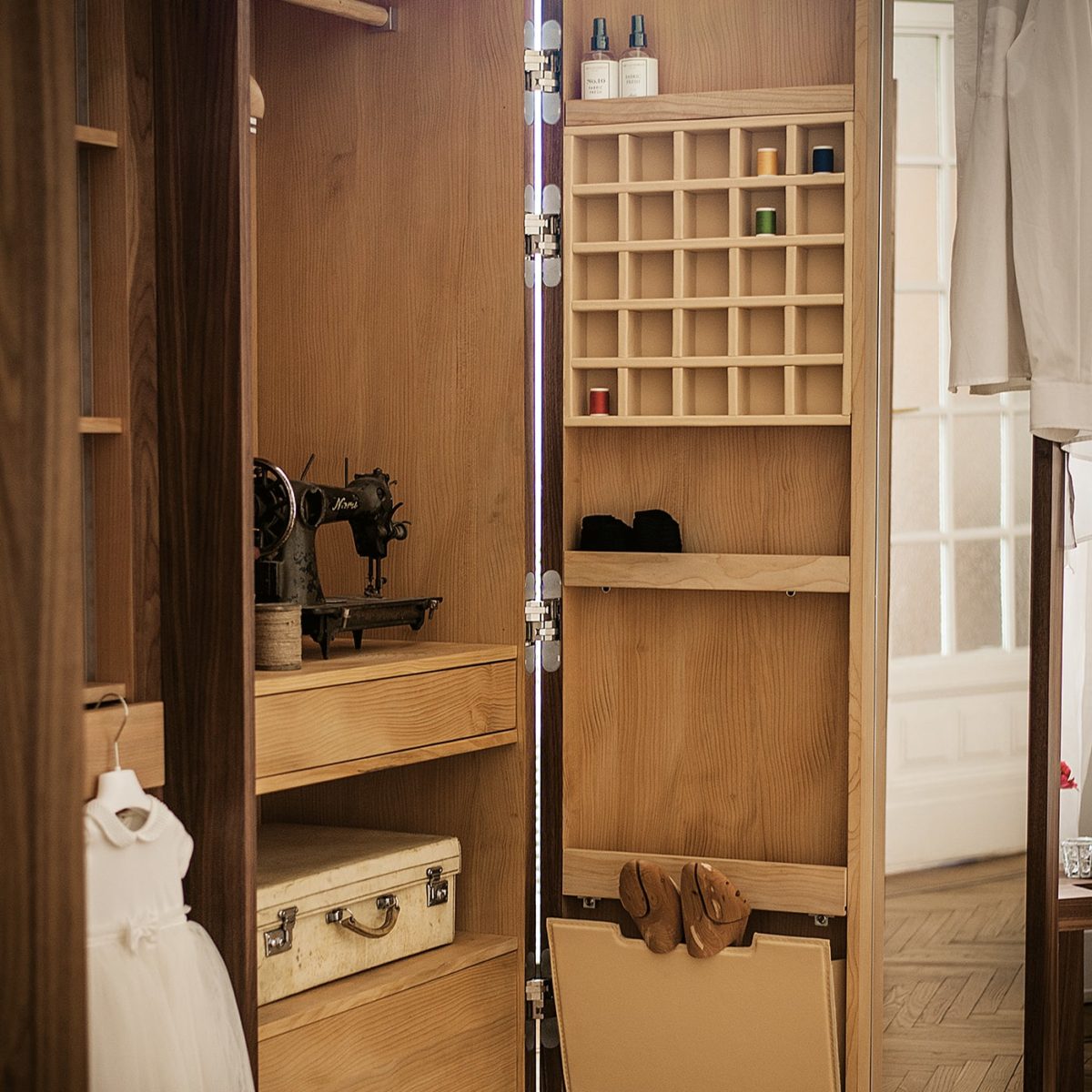 Nuit 2 -Door Walnut Closet by Riva 1920