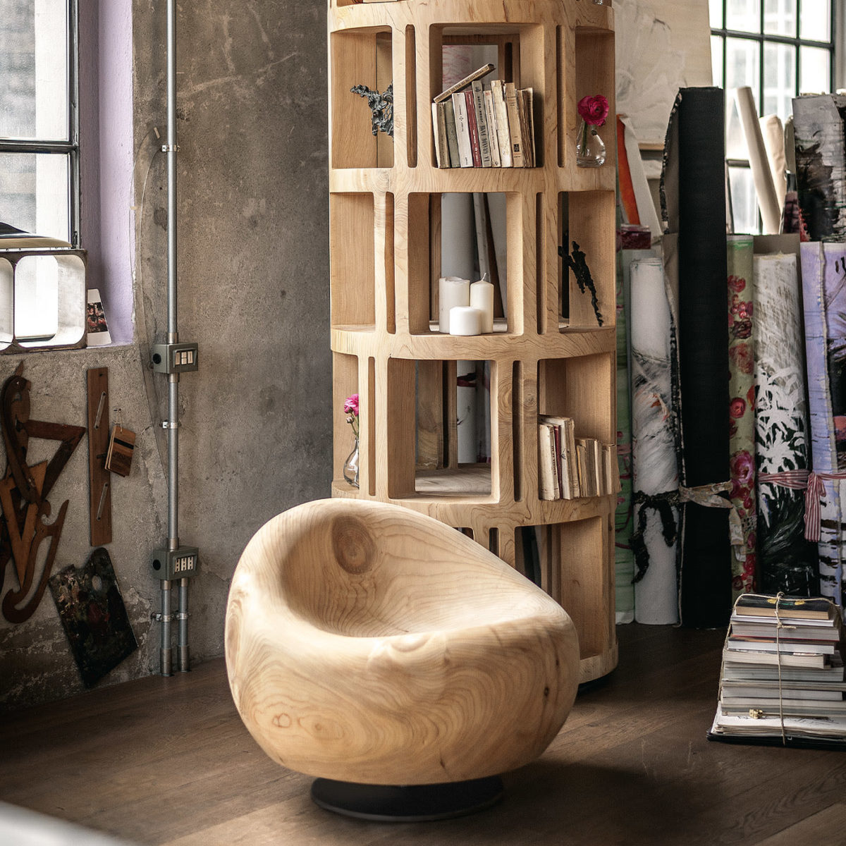 Torre Lignea 7-Shelf Cedar Bookcase by Riva 1920