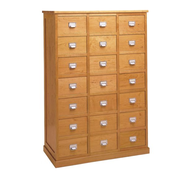 Gastonia 1.01 Durmast Chest of Drawers by Riva 1920