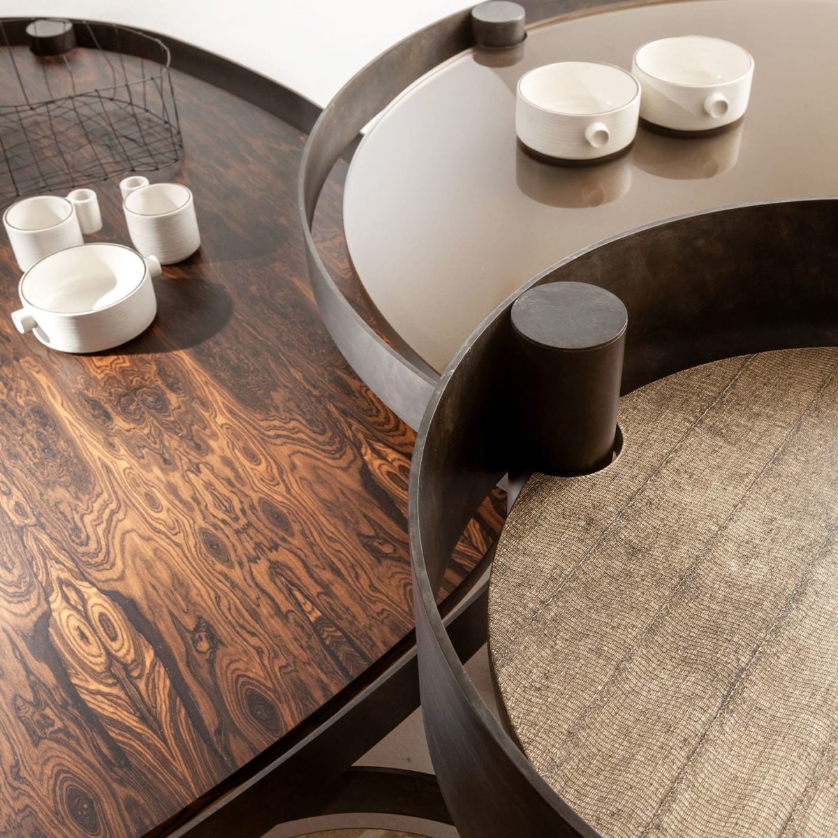 Tray Round Black Coffee Table by Laura Meroni