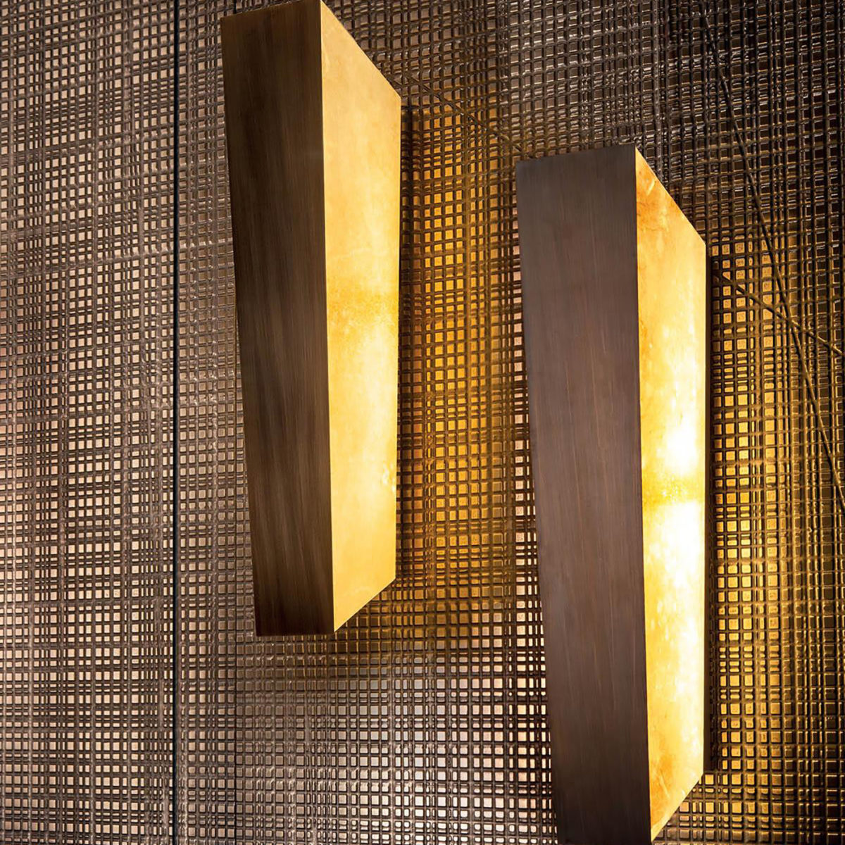 Mayfair Wall Lamp by Laura Meroni