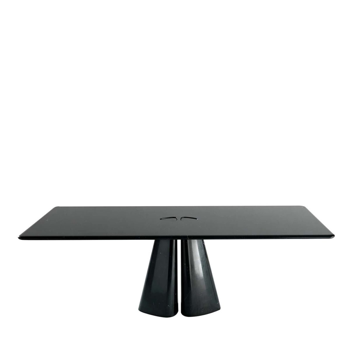 Raja Dining Table by Laura Meroni