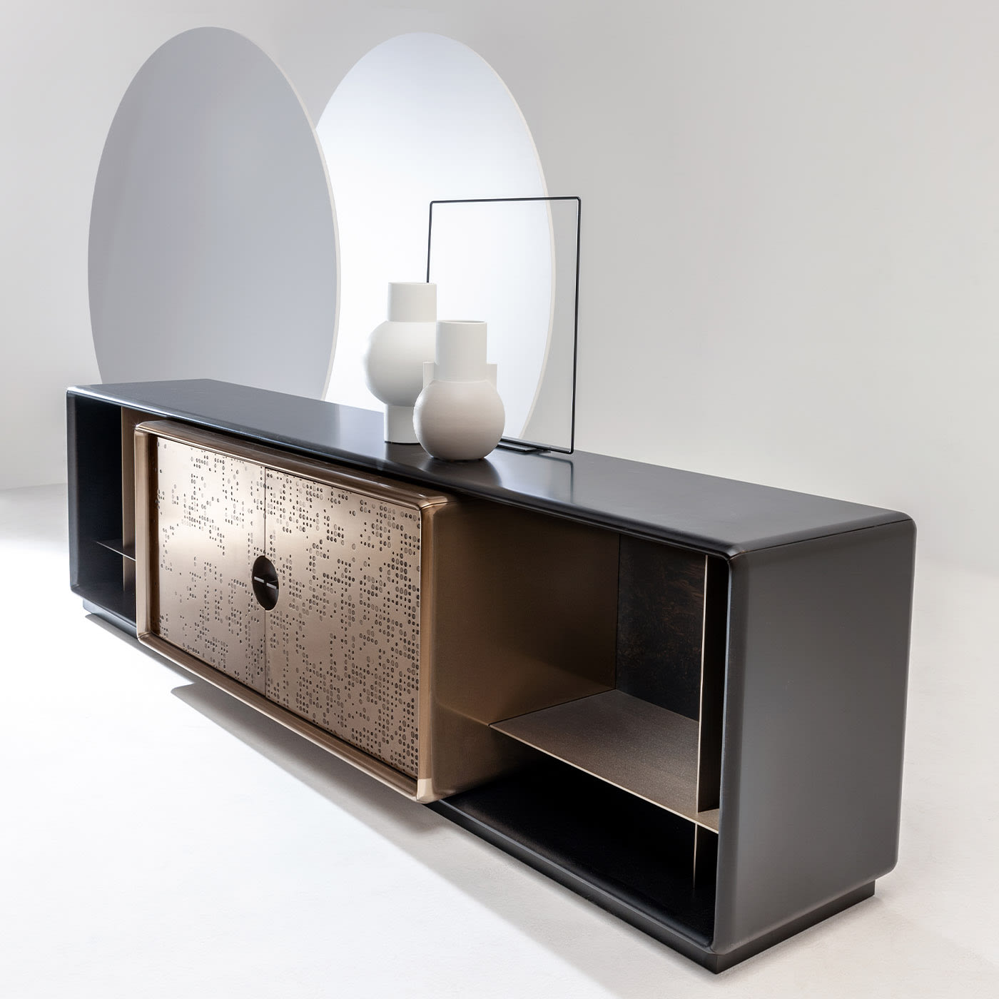 Talento Lounge Sideboard by Laura Meroni