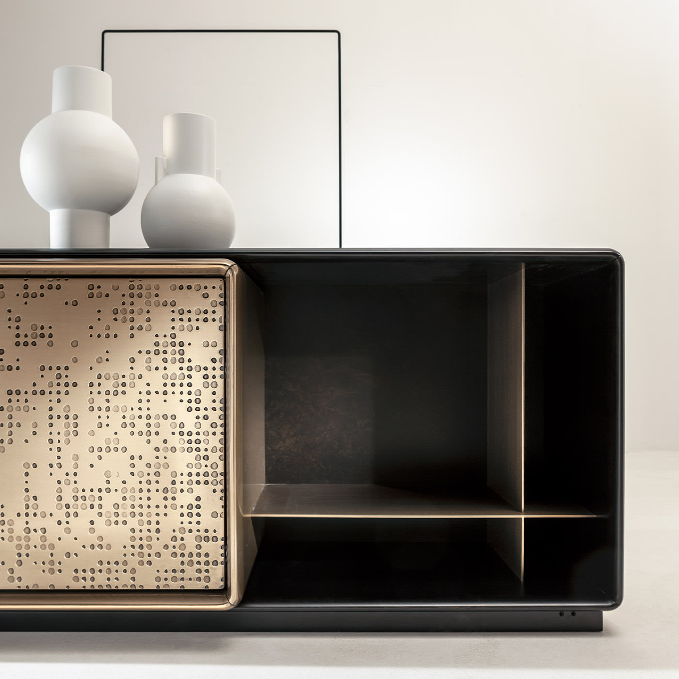 Talento Lounge Sideboard by Laura Meroni
